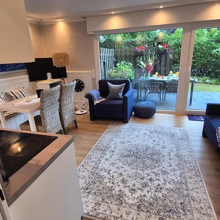 & Breeze Mit Terrasse Apartman Scharbeutz