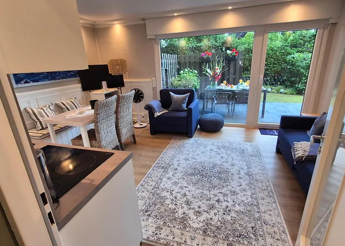 & Breeze Mit Terrasse Appartement Scharbeutz